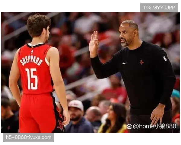 申京挡拆制造错位拉开空间 提升球队内线效率