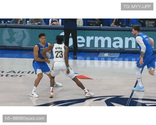 约什·史密斯关键挡拆制造错位，提升内线得分效率